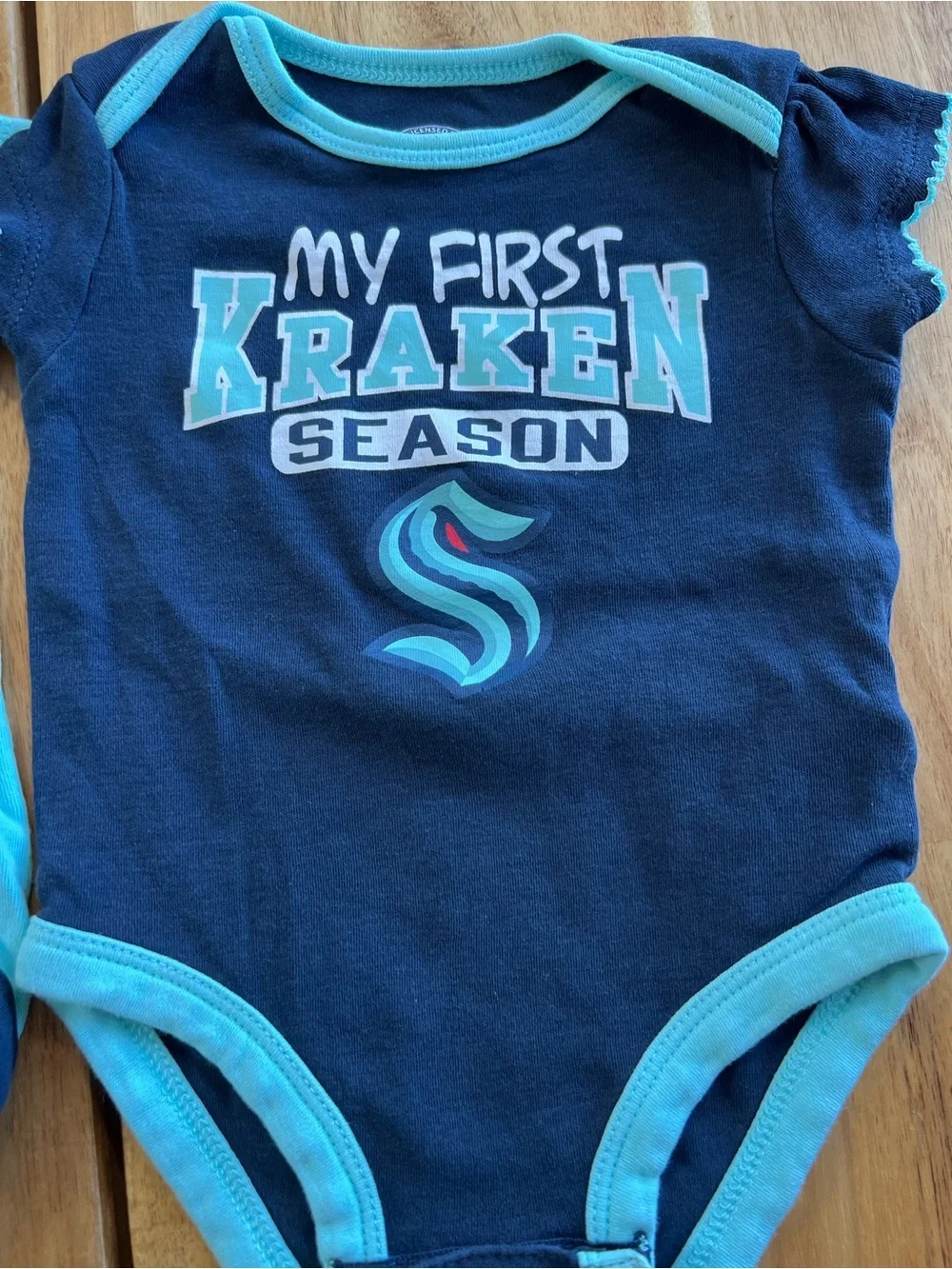 Seattle Kraken NHL Baby Bodysuit Lot 2 Pack 6-9 Months Official Licensed